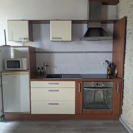 Apartment Centre *