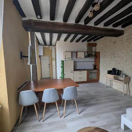 Apartment Centre *